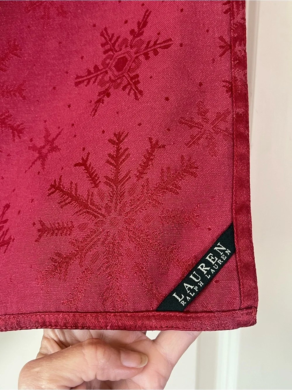 Lauren Ralph Lauren Holiday Napkins Set of 4 Burgundy Red Damask Snowflake